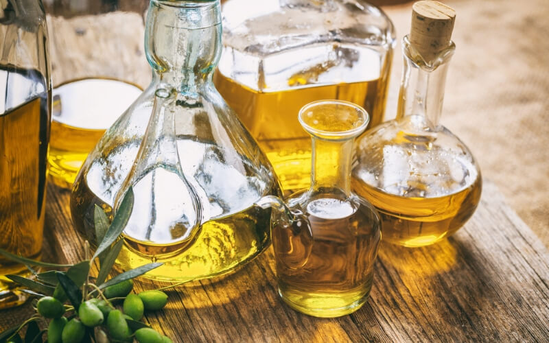 Olivenöl Flaschen