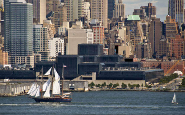 © Depositphoto - Noel Moore. New York Stadtbild über dem Hudson River