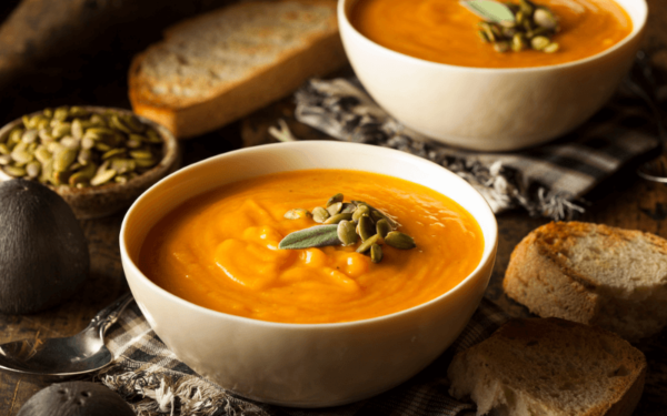 Kürbissuppe: die perfekte Suppe für den Herbst.