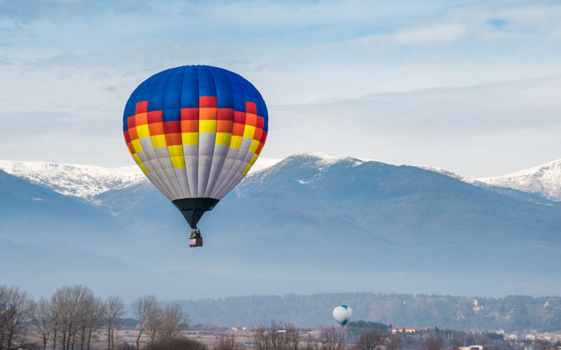 Heißluftballonfahrten in Bulgarien © Depositphoto - Deyan Georgiev